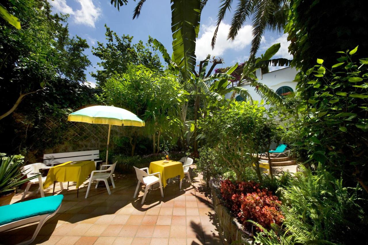 Hotel Villa Angelica Lacco Ameno  Luaran gambar