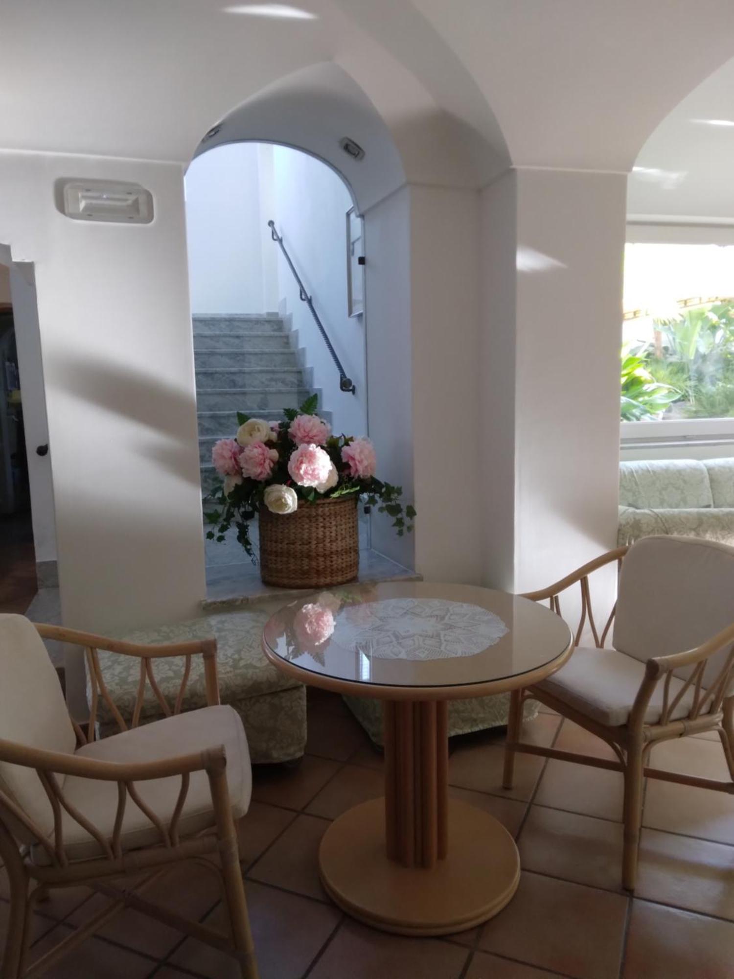 Hotel Villa Angelica Lacco Ameno  Luaran gambar