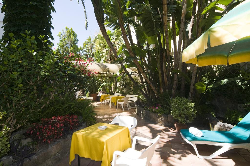 Hotel Villa Angelica Lacco Ameno  Luaran gambar