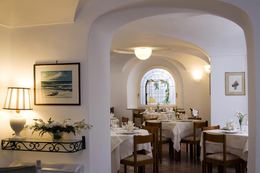 Hotel Villa Angelica Lacco Ameno  Luaran gambar